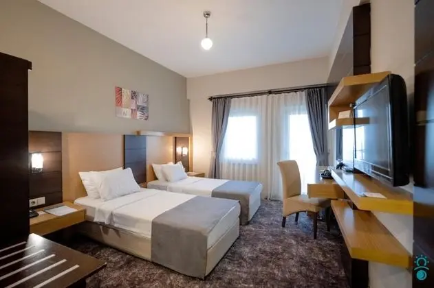 Standart Oda, Deniz veya Dağ Manzaralı