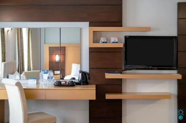 Standart Oda, Deniz veya Dağ Manzaralı