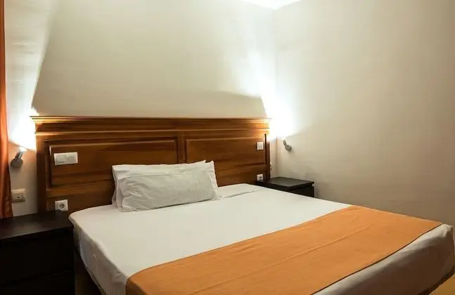 Superior Tek Büyük veya İki Ayrı Yataklı Oda