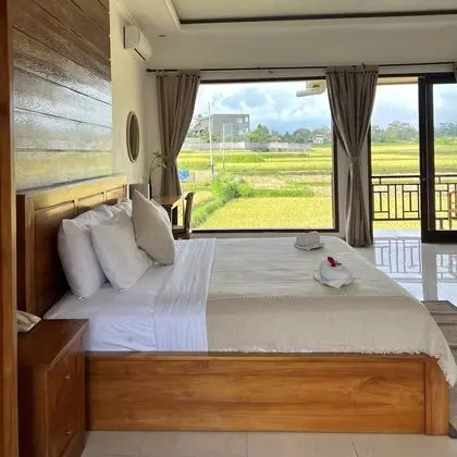 Deluxe Oda (Rice field View)