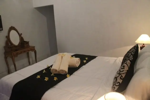 Basic Tek Büyük Yataklı Oda
