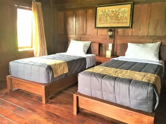 Traditional Tek Büyük veya İki Ayrı Yataklı Oda