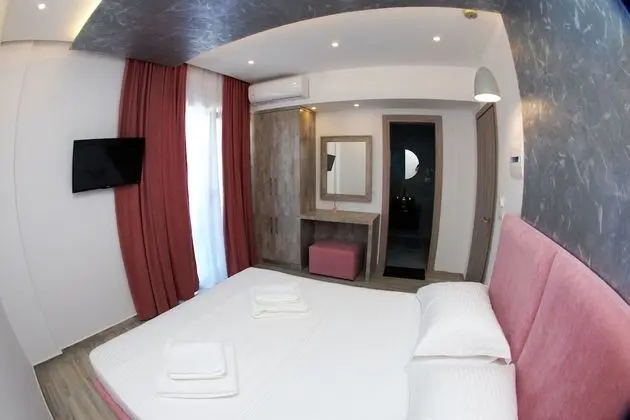 Tek Büyük Yataklı Oda, Balkon