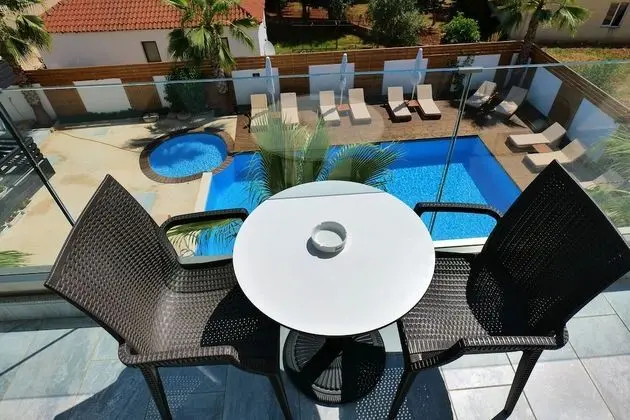 Tek Büyük Yataklı Oda, Balkon