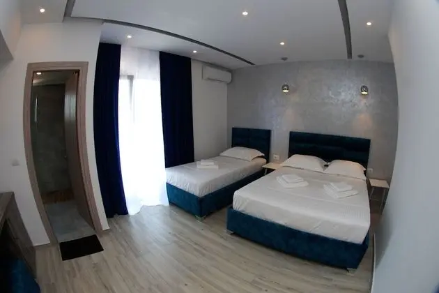 Üç Kişilik Oda, Balkon