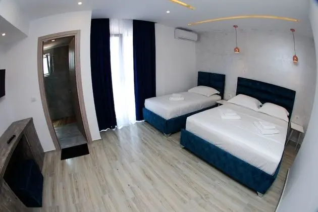 Üç Kişilik Oda, Balkon