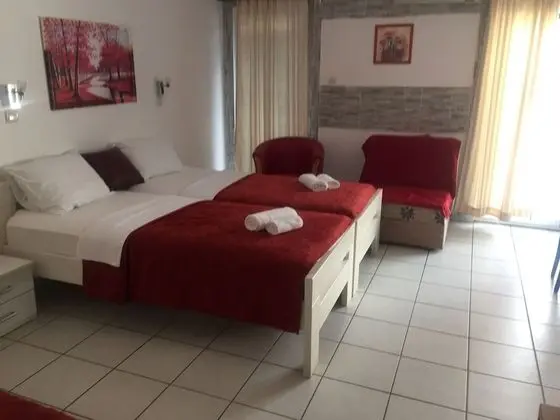 Standard Üç Kişilik Oda, Deniz Manzaralı