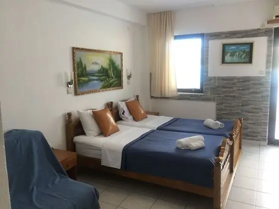 Standard Üç Kişilik Oda, Deniz Manzaralı