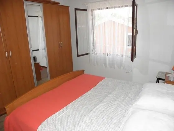 Apart Daire (Kuce - 150m from the beach with parki)