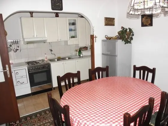 Apart Daire (Kuce - 150m from the beach with parki)