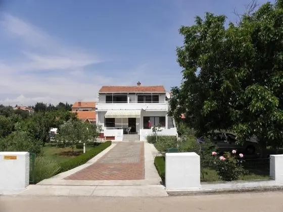 Apart Daire (Kuce - 150m from the beach with parki)