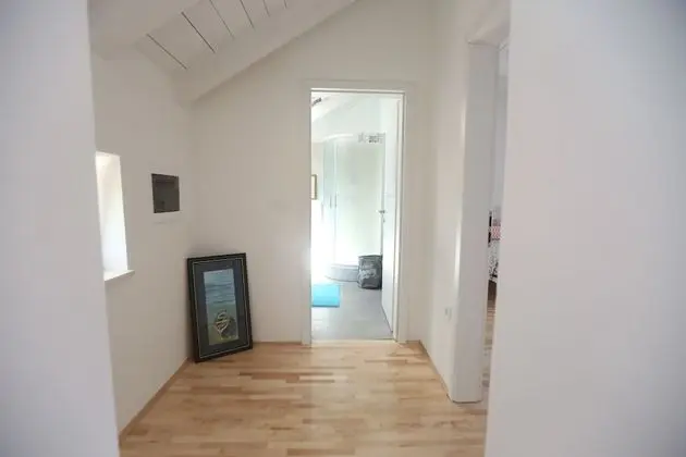 Apart Daire, Havuz Manzaralı