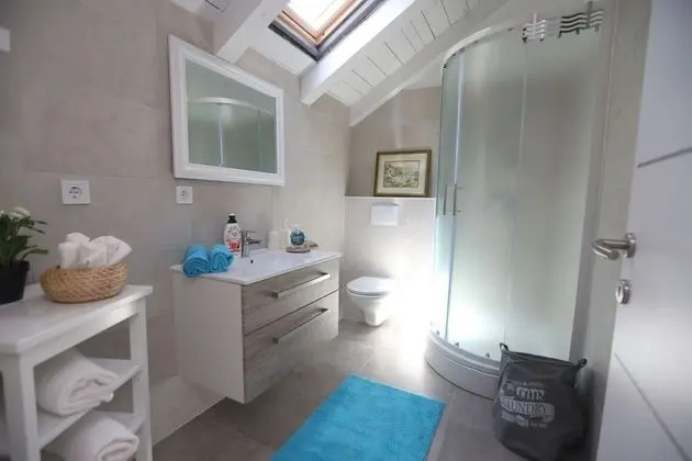 Apart Daire, Havuz Manzaralı