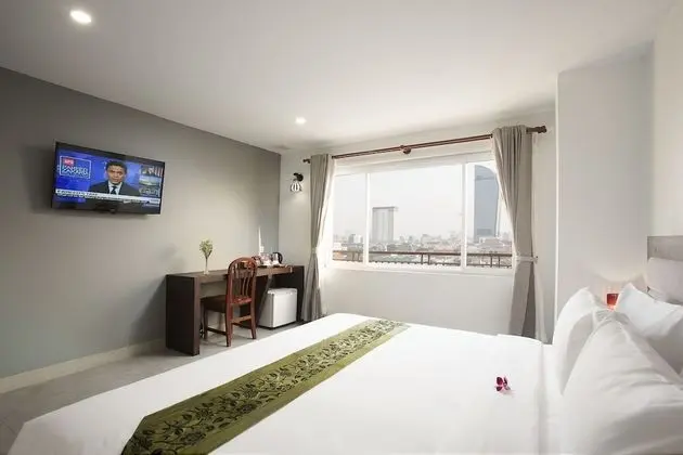 Deluxe Tek Büyük Yataklı Oda