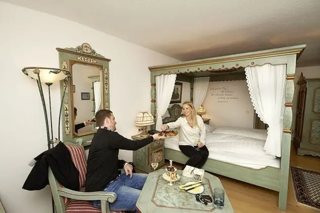 Standard Tek Büyük Yataklı Oda