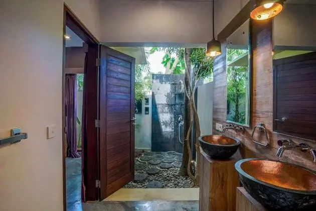 Basic Villa, Birden Çok Yatak
