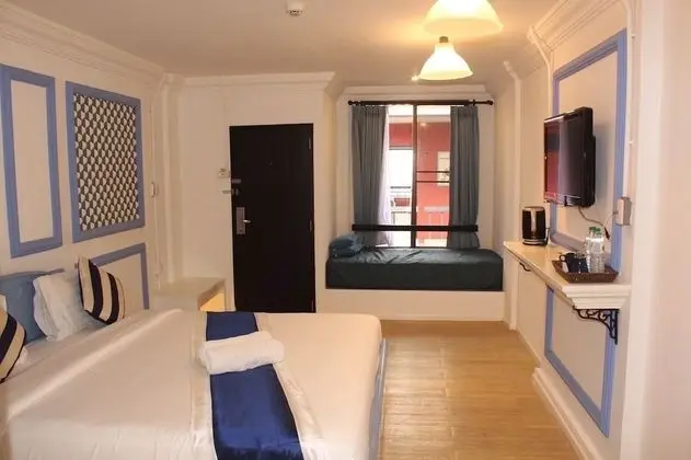 Suite Rooms with Sofa Bed