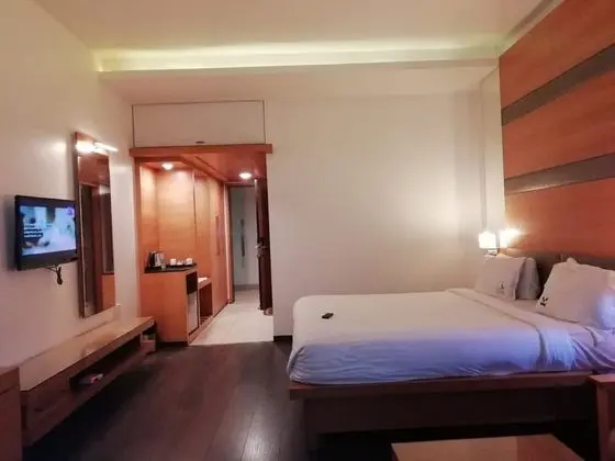 Standard Tek Büyük Yataklı Oda