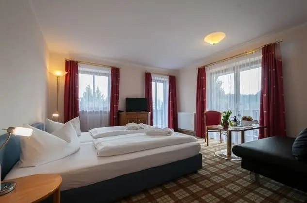 Tek Büyük Yataklı Oda, Dağ Manzaralı