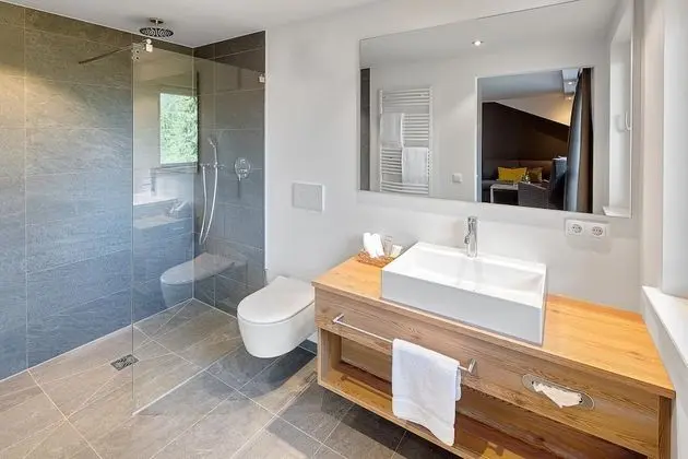 Premium Tek Büyük Yataklı Oda (Kiefer)