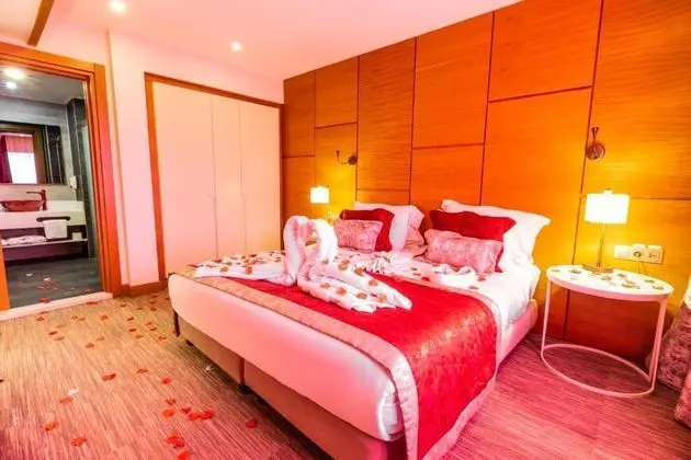 Balayı Suite, Kısmi Deniz Manzaralı, Jakuzili