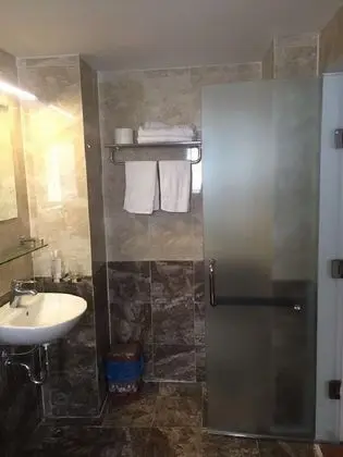 Tek Büyük Yataklı Oda (1)
