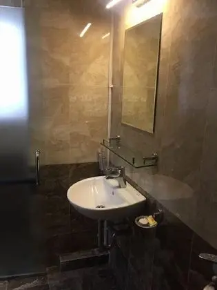 Tek Büyük Yataklı Oda (1)