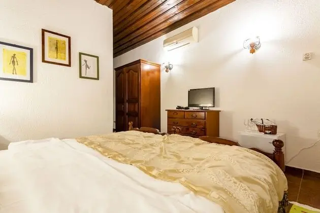 Tek Büyük veya İki Ayrı Yataklı Oda, Deniz Manzaralı