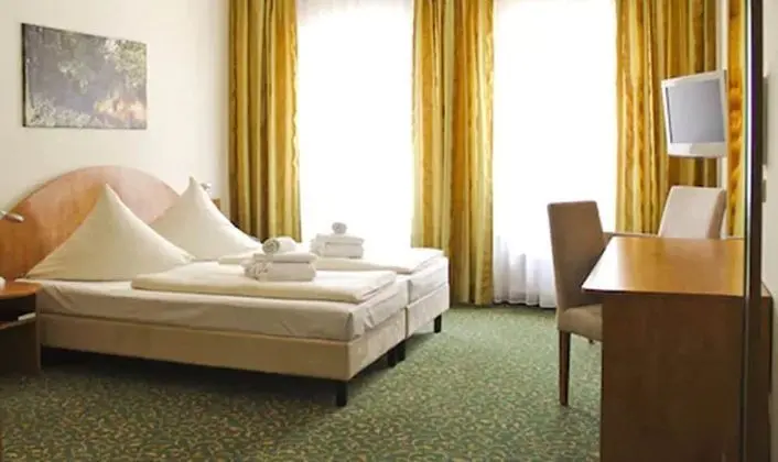 Tek Büyük Yataklı Oda