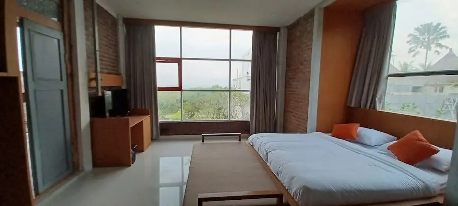 Crimson Ocean View Room