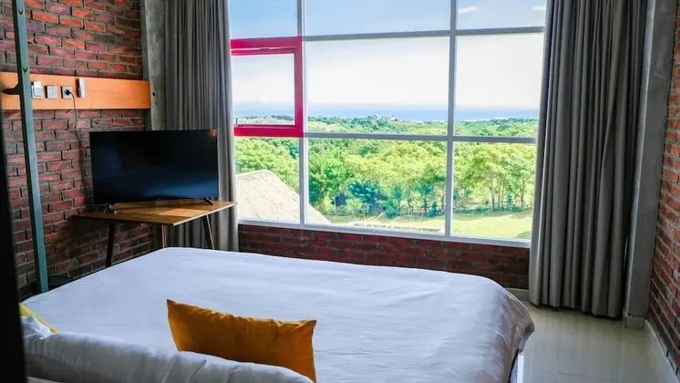 Mahogany Panoramic View Room