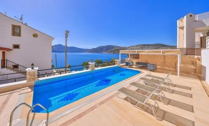 Özel Havuzlu Villa, Deniz ve Dağ Manzaralı, Şömineli ve Balkonlu