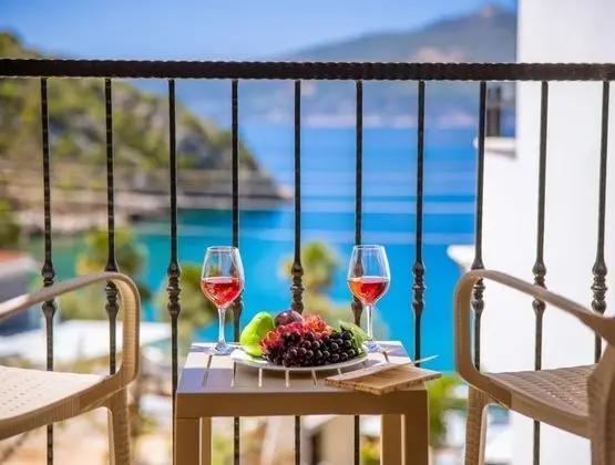 Standart Oda, Deniz Manzaralı, Balkonlu