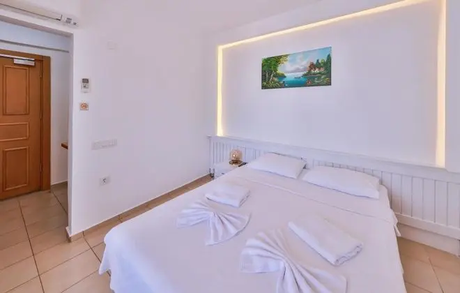 Standart Oda, Deniz Manzaralı, Balkonlu