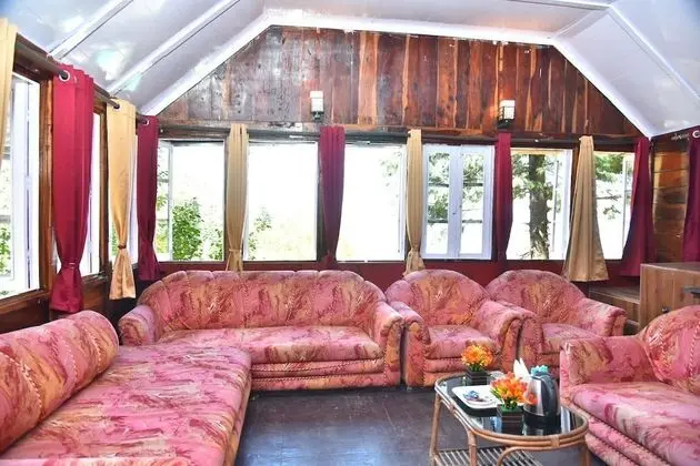 Luxury Oda