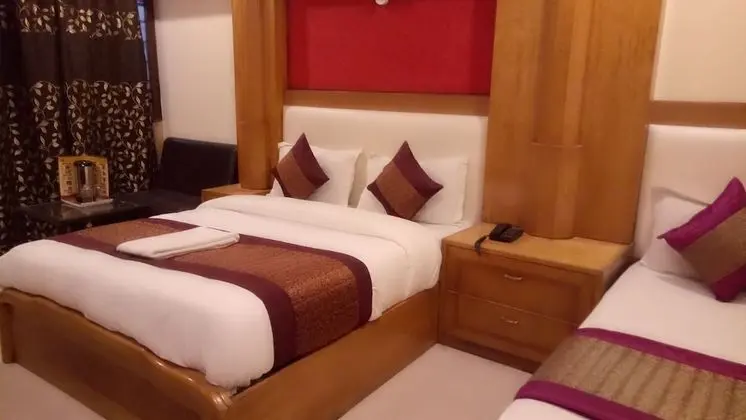 Deluxe Tek Büyük Yataklı Oda