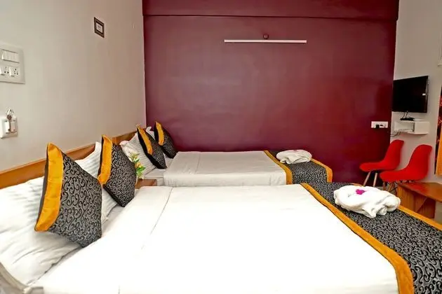 FAMILY AC ROOM