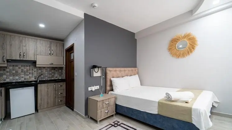 Daire-İki Yatak Odalı, Deniz Manzaralı, Balkonlu