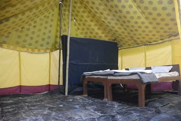 Royal Çadır, 1 Çift Kişilik Yatak, Nehir Manzaralı