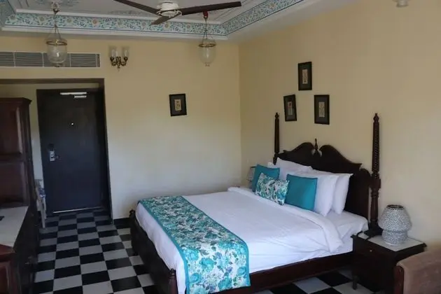 Super Deluxe Room