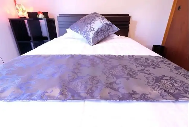Ev, Birden Çok Yatak Odası (8 Bedrooms)