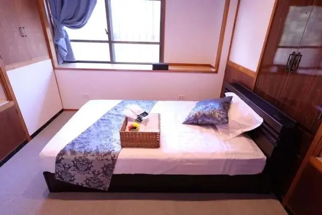 Ev, Birden Çok Yatak Odası (8 Bedrooms)