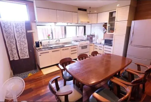 Ev, Birden Çok Yatak Odası (8 Bedrooms)