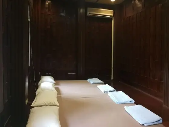 Family Room for 6 People