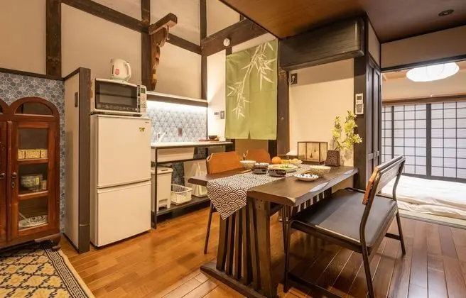 Traditional Villa (Independent)