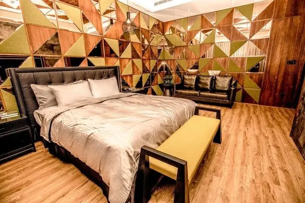 Design Tek Büyük Yataklı Oda, Sigara İçilmez