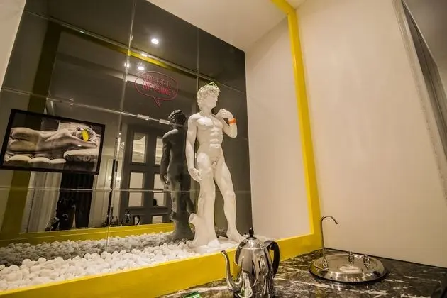 Design Tek Büyük Yataklı Oda, Sigara İçilmez