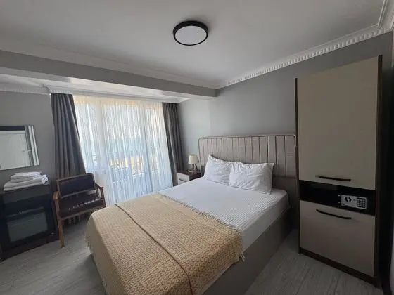 Standard Tek Büyük Yataklı Oda, Deniz Manzaralı