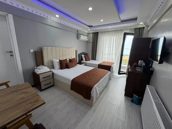 Standard Üç Kişilik Oda, 2 Yatak Odası, Sigara İçilmez, Deniz Manzaralı