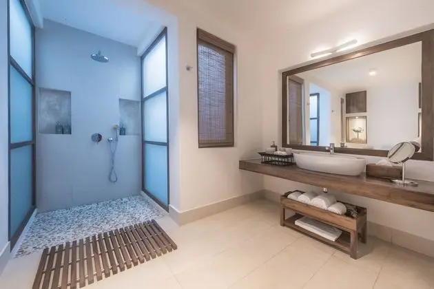 Deluxe Tek Büyük Yataklı Oda, 1 En Büyük (King) Boy Yatak, Özel Banyo, Okyanus Manzaralı